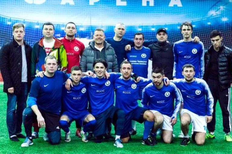 Команда "Химкомпания" - победитель новогоднего кубка ЛФЛ по футболу в формате 5х5