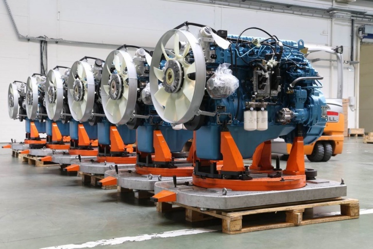 Моторный завод начал серийное производство новых двигателей для сельхозтехники